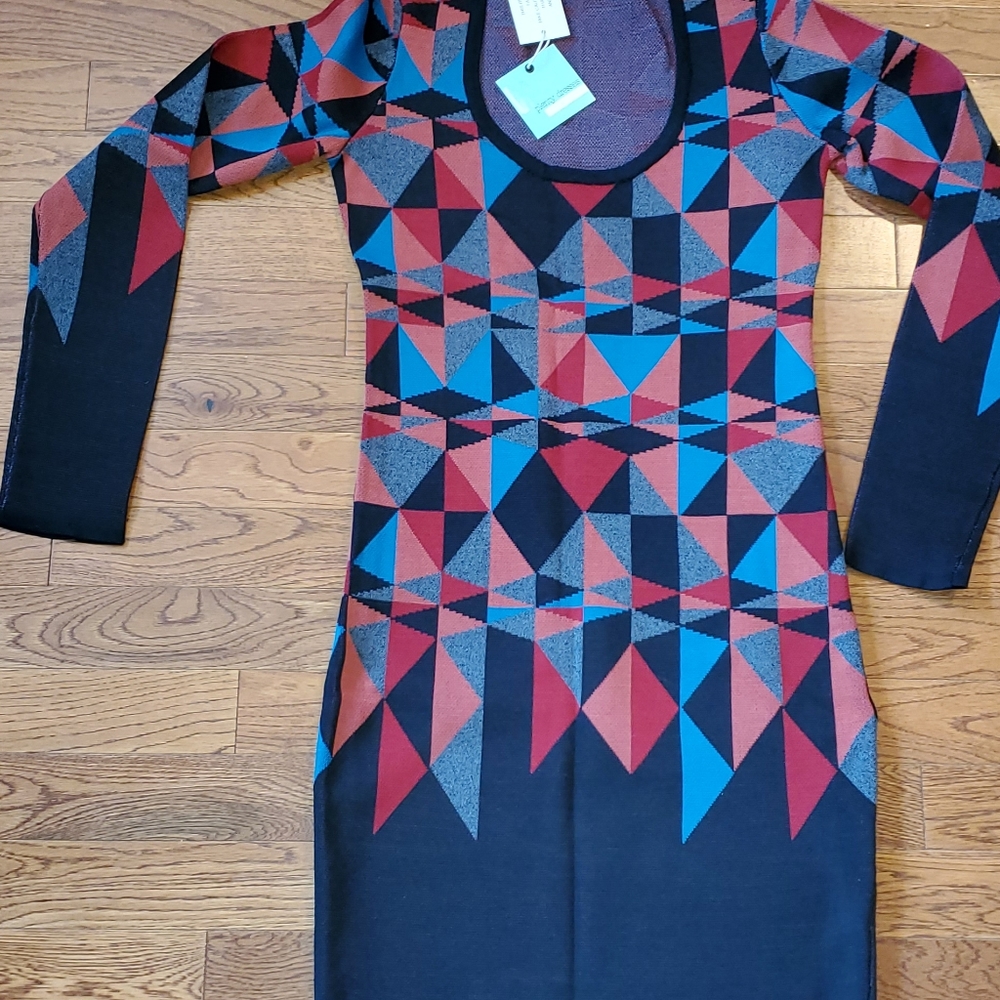 Dress - Picture 3 of 5